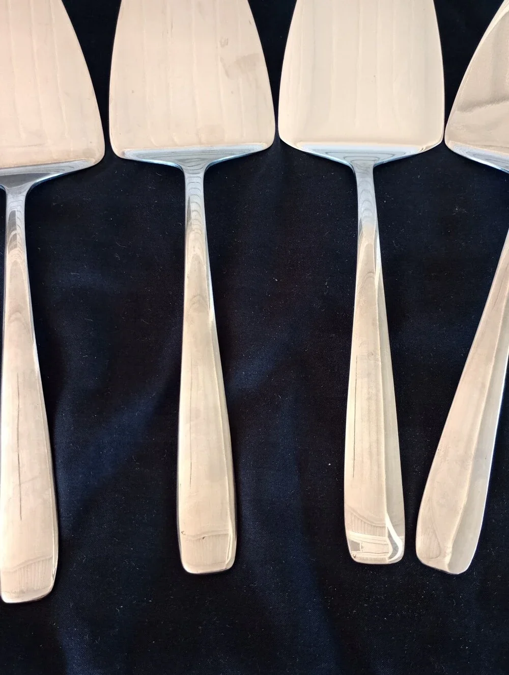 Cambridge Silversmiths Pie Server set of 4